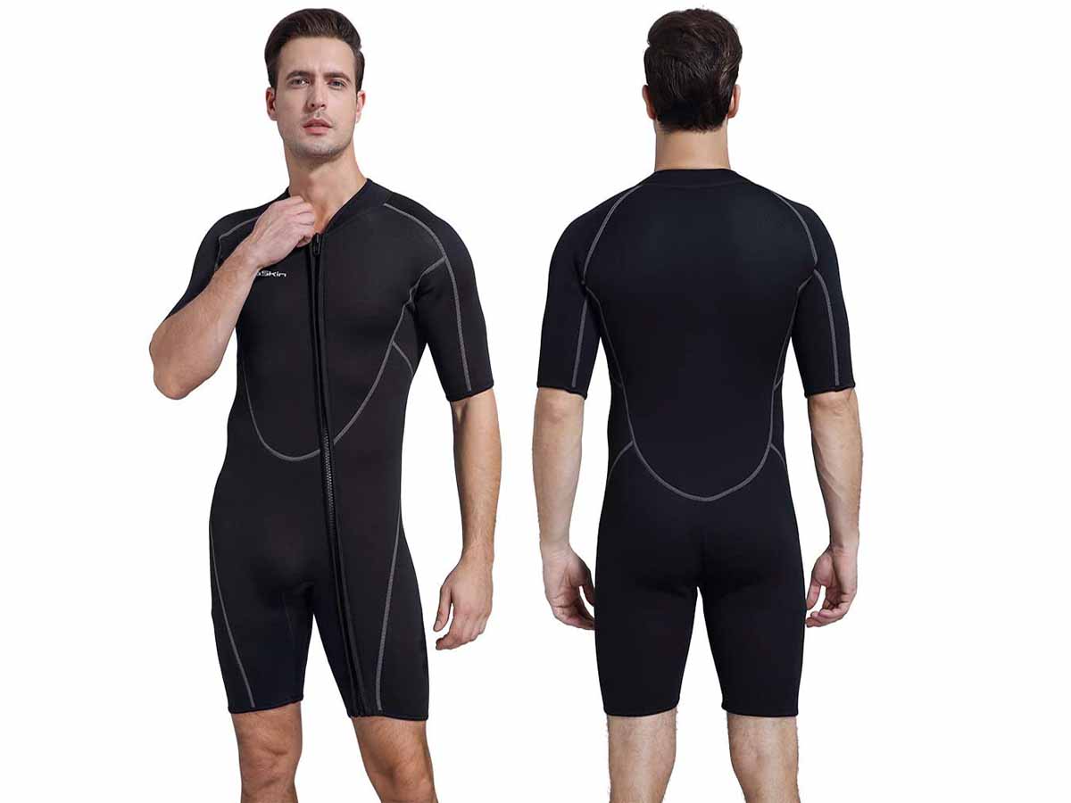8 Best Men's Wetsuits Reviewed: How To Choose The Right One
